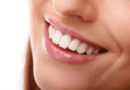 Dia Mundial da Saúde Bucal: Como manter o sorriso em dia gastando pouco?